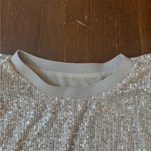 Endless Rose Anthropologie Gold Sequin Shoulder Pad Top Size Small - Picture 4 of 7